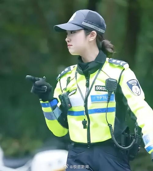 杭州交警回应网友称兔子警官被撞 杭州交警回应网友称兔子警官被撞