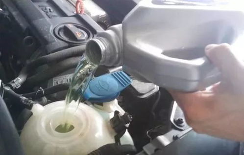 汽车剩多少机油要加水