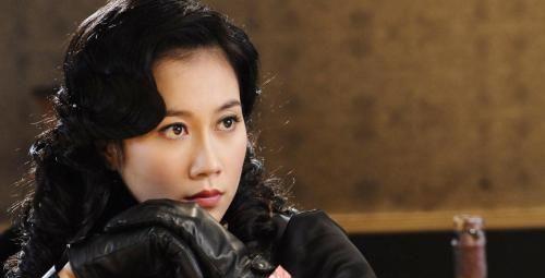 女演员贵州拍戏遇极端天气 胳膊受伤 女演员贵州拍戏遇极端天气 胳膊受伤