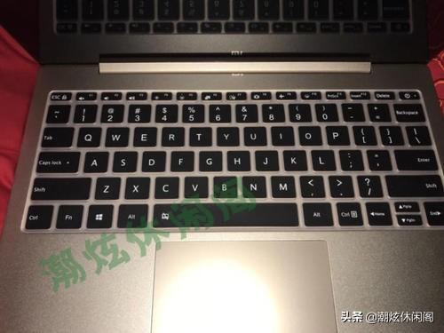华为电脑键盘闪灯怎么开(华为电脑键盘闪灯开启指南) 华为电脑键盘闪灯怎么开(华为电脑键盘闪灯开启指南)