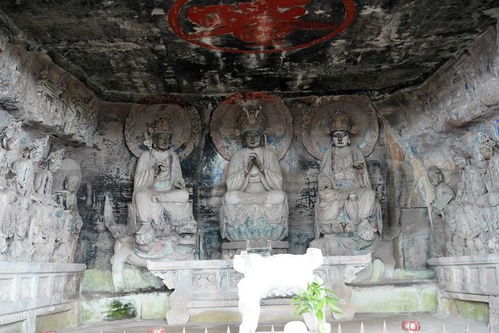 四叶花图形大足石刻已延绵千年 四叶花图形大足石刻已延绵千年
